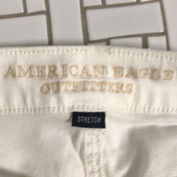 AE White ripped denim shorts - Picture 4 of 4